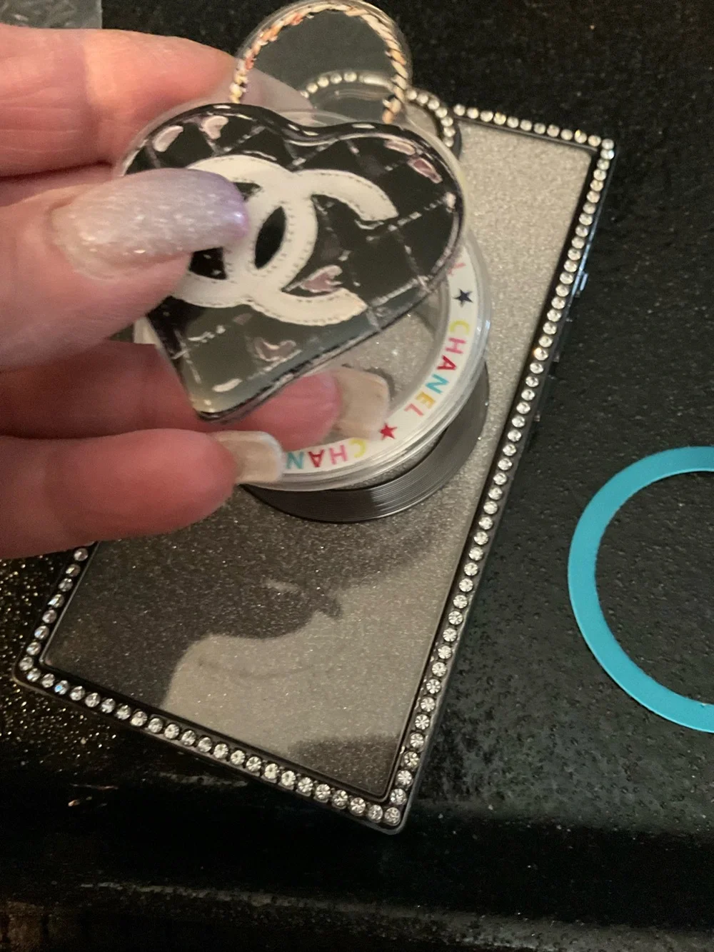 Phone - Magnetic Pop socket- Secure Grip for MagSafe: